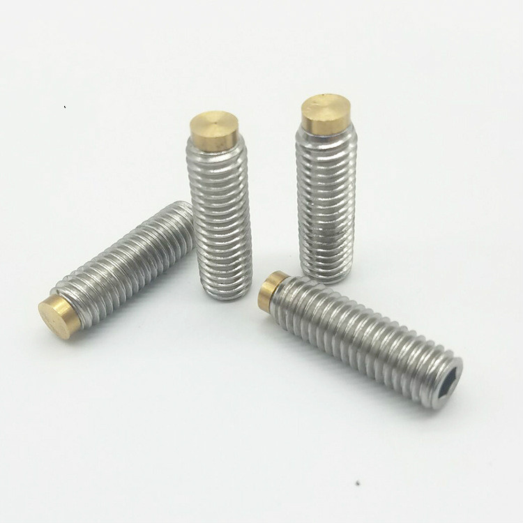 Steel set screw with brass tip